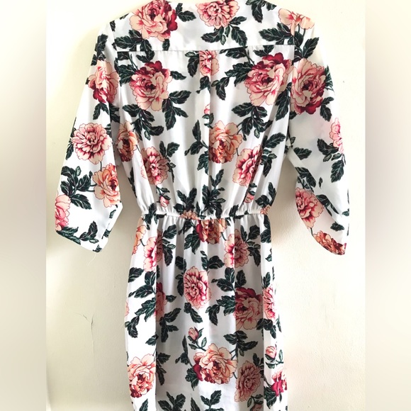 Forever 21 Floral Summer Dress - Picture 2 of 5